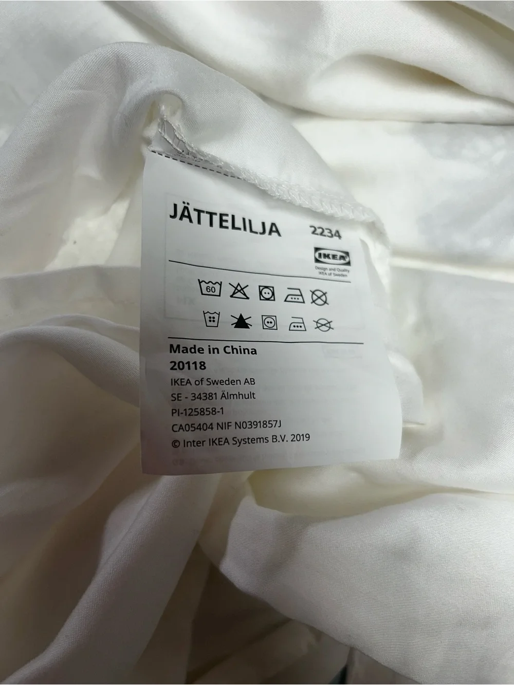 IKEA JÄTTELILJA White Bedding Label Detail